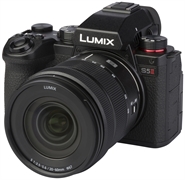 PANASONIC LUMIX S5 II + LUMIX S 20-60MM 1:3.5-5.6