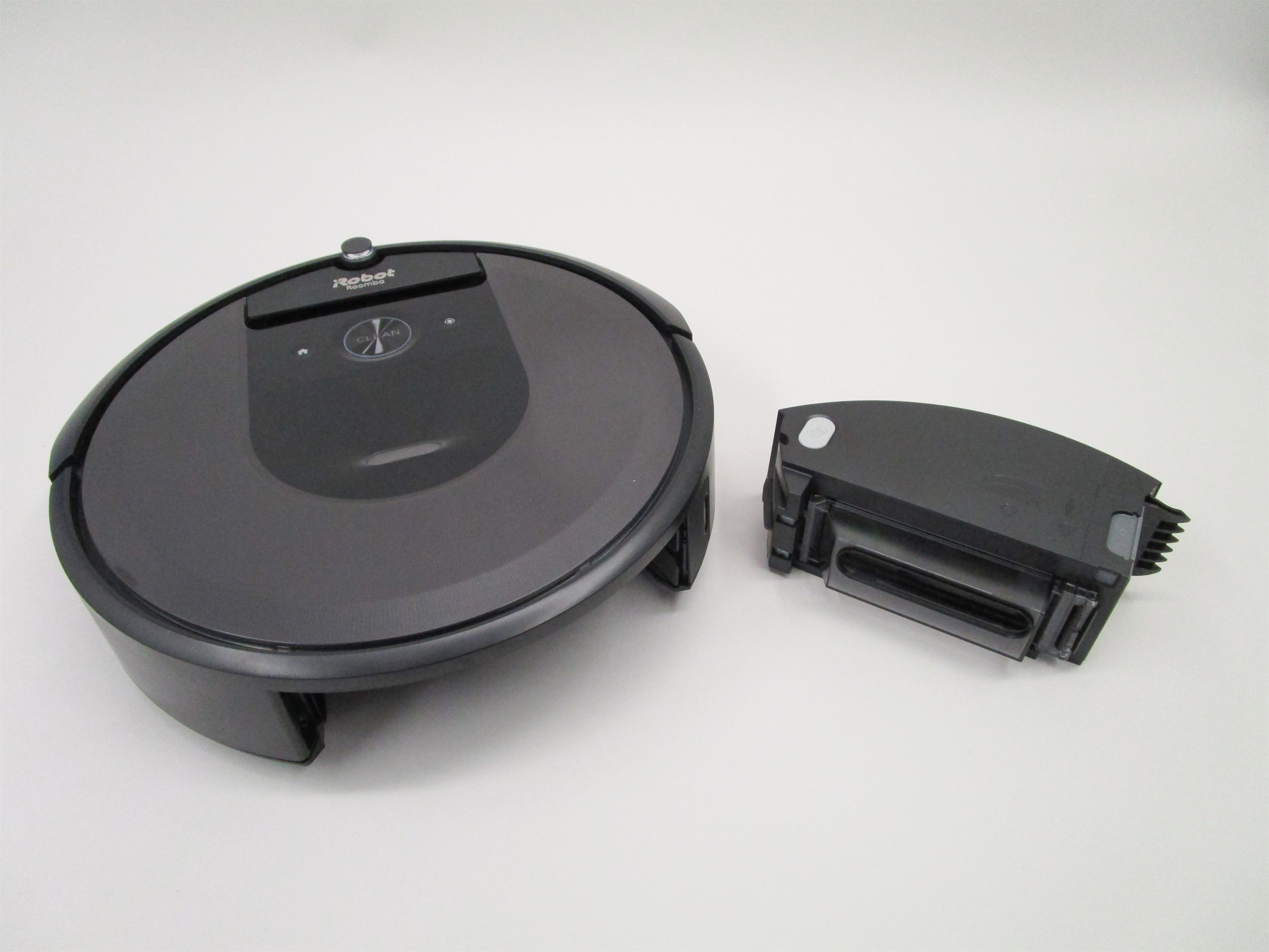 IROBOT ROOMBA I7+