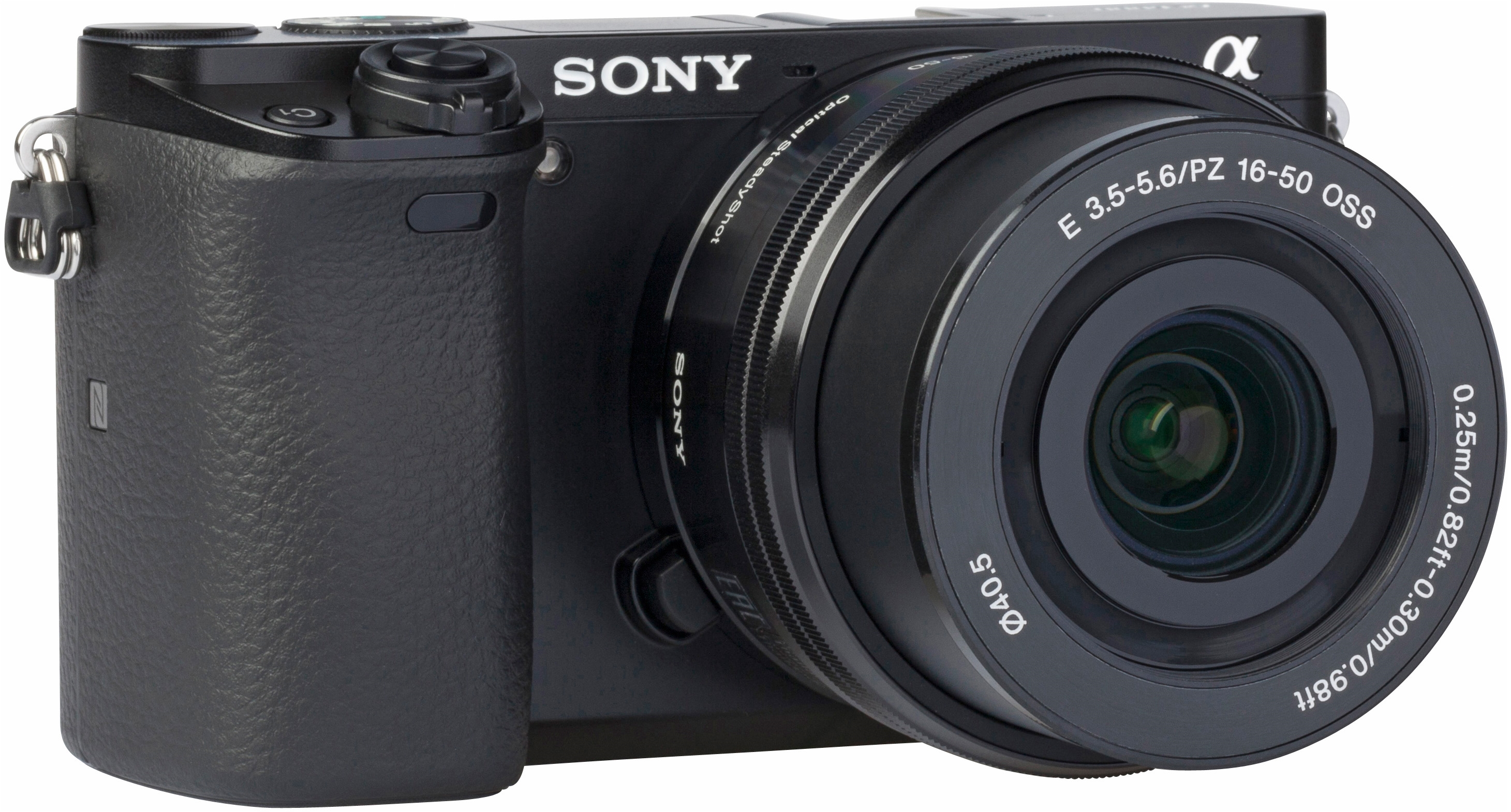 SONY ALPHA 6000 + E 16-50MM F/3.5-5.6 PZ OSS